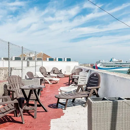 8 Personas Y Terraza Apartment *