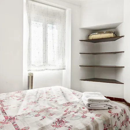 8 Personas Y Terraza Cadix