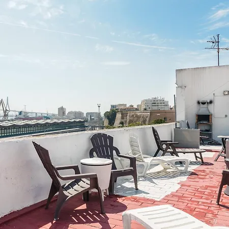 דירה 8 Personas Y Terraza קדיז